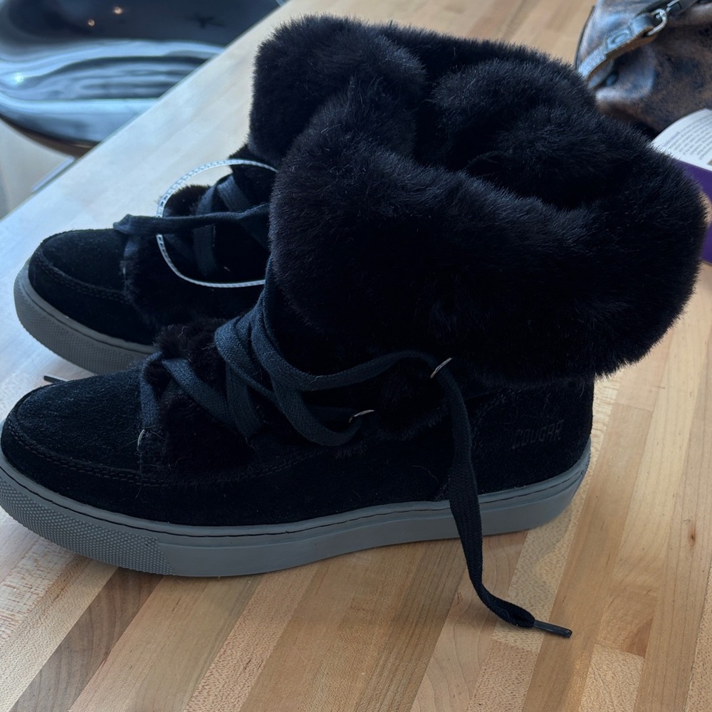 Cougar black for lined booties